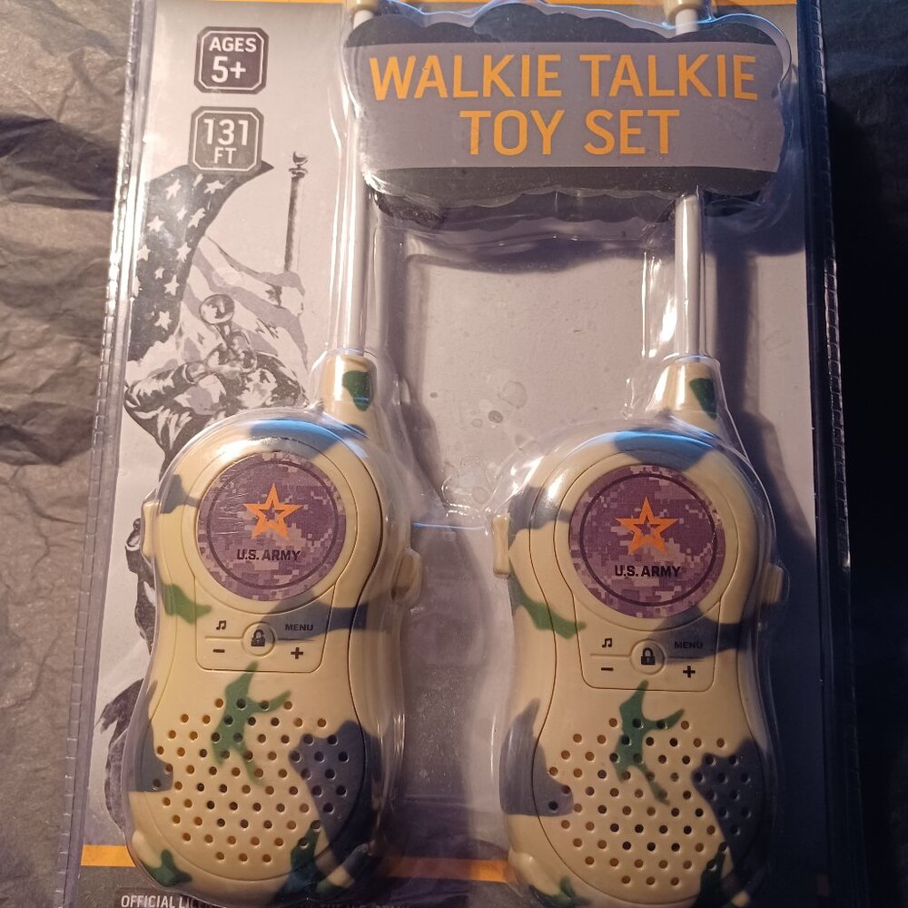 2 SETS (TOTAL of 4 Walkie Talkies) U.S.ARMY Walkie Talkie Toy Set